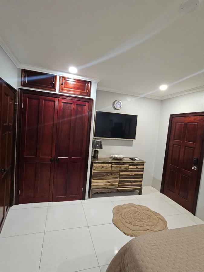 Secret Hideaway Appartement Ocho Rios Buitenkant foto